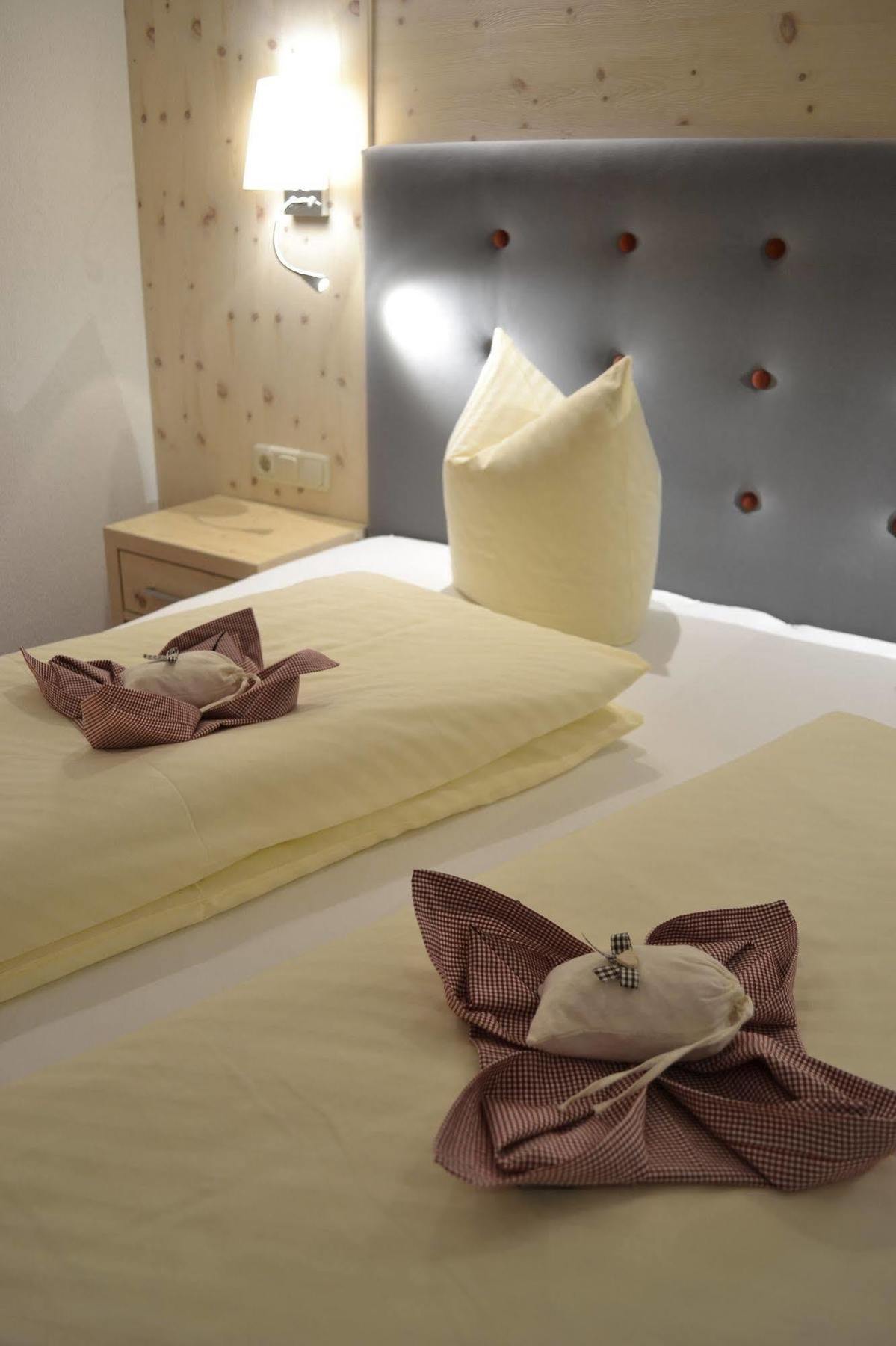 Pension Alpenperle โฮลซ์เกา ภายนอก รูปภาพ